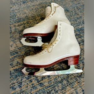 SP Teri Figure Skates 7 1/2